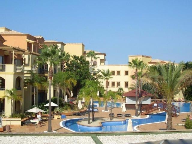 VENDE APARTAMENTO T2 EM CONDOMINIO FECHADO EM VILAMOURA