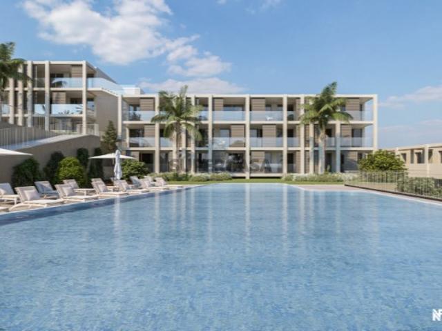 Vende apartamento T2, no Funchal