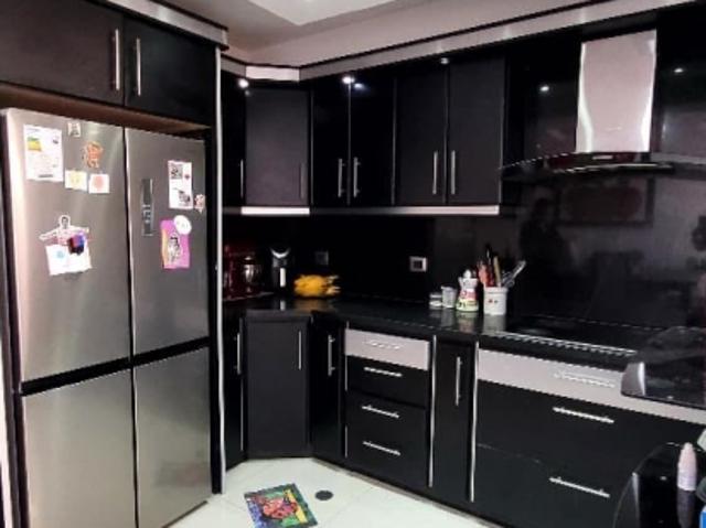 Vende Apartamento en la Urb. Mañongo Residencias Puerta Real