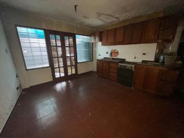 Vende casa a reciclar en barrio bancario godoy cruz