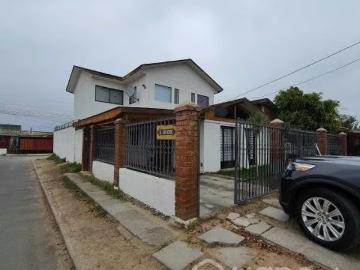 Vende Casa Amplia | 4 Dormitorios por 125000. 00 en Quillota