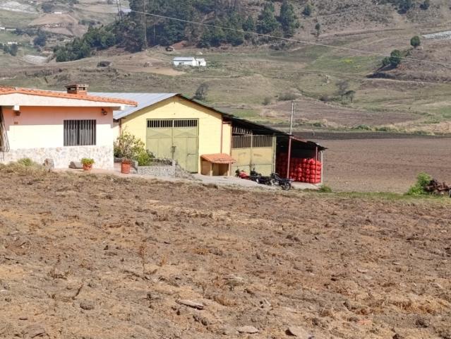 VENDE CASA CAMPESTRE TERRENO. VE22 071STU YCEG
