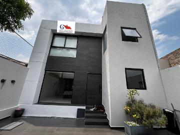 Vende Casa en Hacienda de las Palmas, Huixquilucan, Estado de México