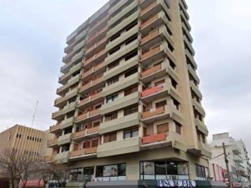 Vende departamento de 3 habitaciones en el centro de Santa Rosa