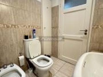 Vende Hermosa Casa esquina refaccionada al 100%