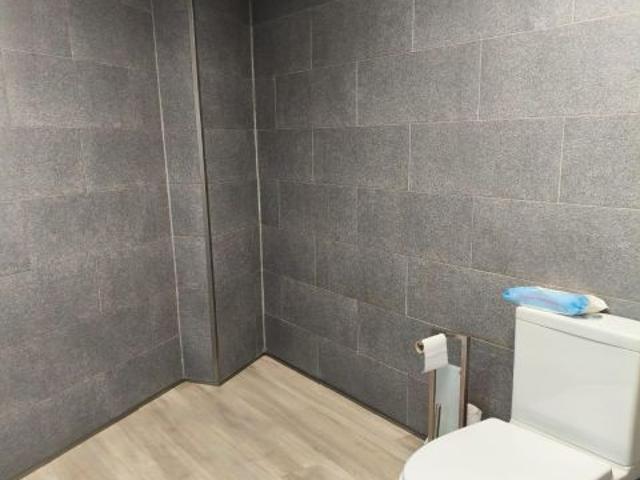 VENDE: LOCAL PONIENTE NEGOCIO O VIVIENDA