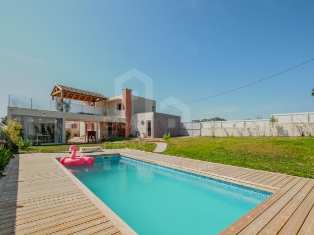 Vende Moradia T4 Ericeira 9,6 km, A Casa das Casas