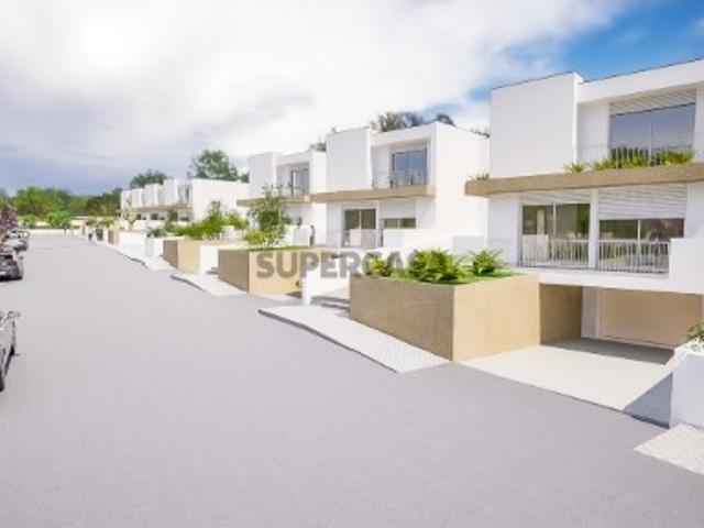 Vende Moradia T4 Mafra 6 km e Ericeira 14 km, A Casa das Casas