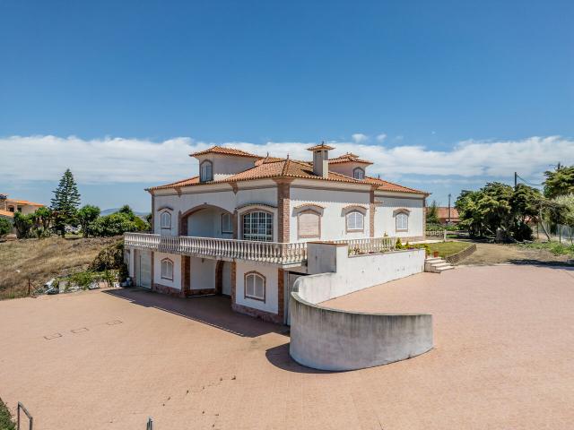 Vende Moradia T4 Ericeira 14 km, A Casa das Casas
