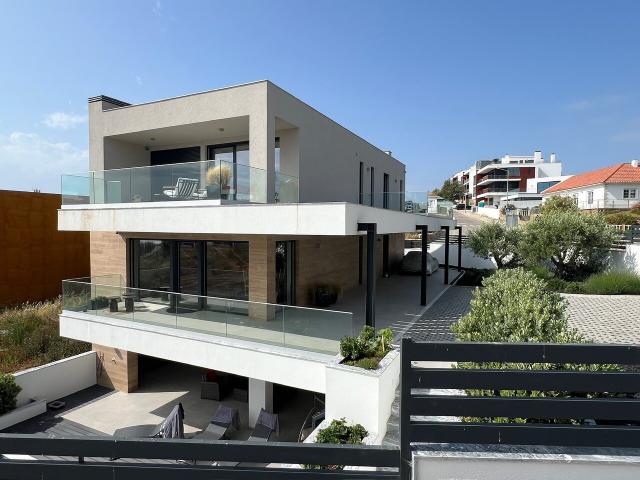 Vende Moradia T4 Ericeira 1 km, A Casa das Casas