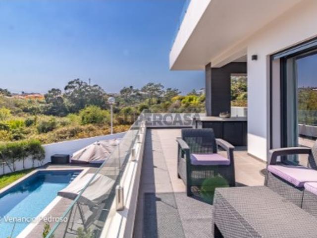 Vende Moradia T4 Ericeira 1 Km, A Casa das Casas
