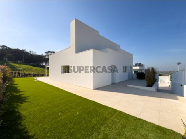 Vende Moradia T4 Ericeira 8 km, A Casa das Casas