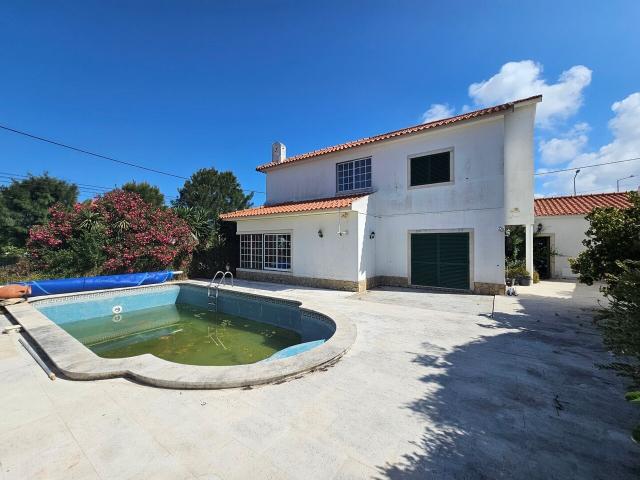 Vende Moradia T5 Ericeira 1 km, A Casa das Casas