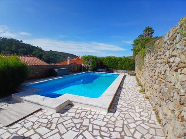 Vende Moradia T5 Ericeira 3 km, A Casa das Casas