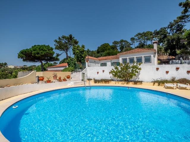 Vende Moradia T5 Ericeira 8 km, A Casa das Casas