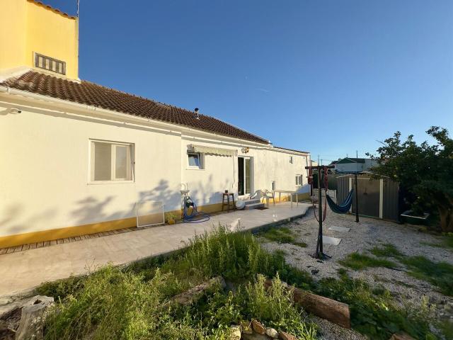 Vende Moradia T2+1 Ericeira 6,5 km, A Casa das Casas