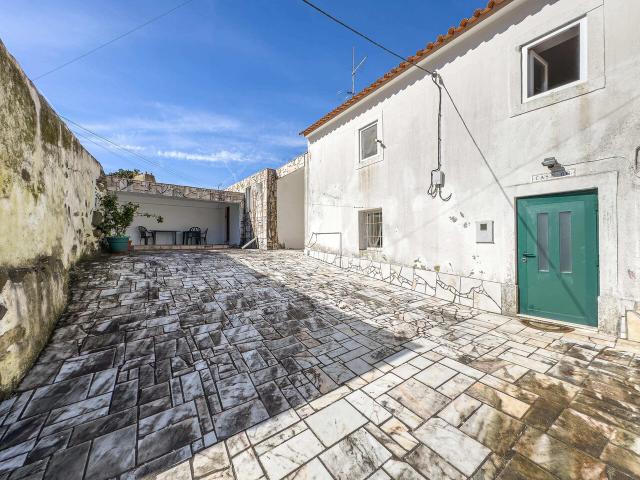 Vende Moradia T2 Ericeira 15 km, A Casa das Casas