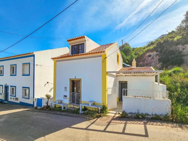 Vende Moradia T2 Ericeira 5 km, A Casa das Casas
