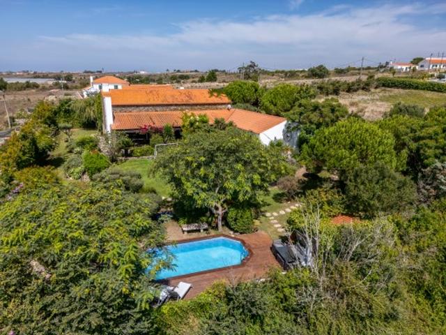 Vende Moradia T3, Ericeira 14 Km, A Casa das Casas
