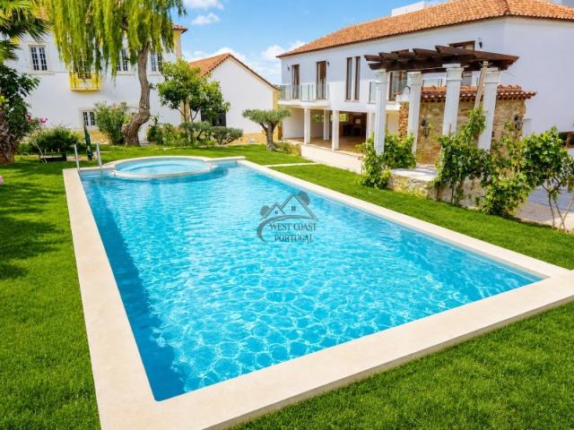 Vende se 2 casas, piscina, mini golfe, terreno, Costa de Prata