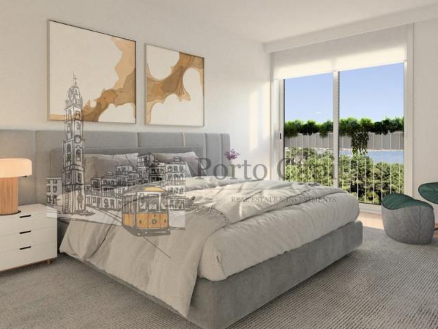 Vende se T3 de Elevado Prestigio em Vila Nova de Gaia