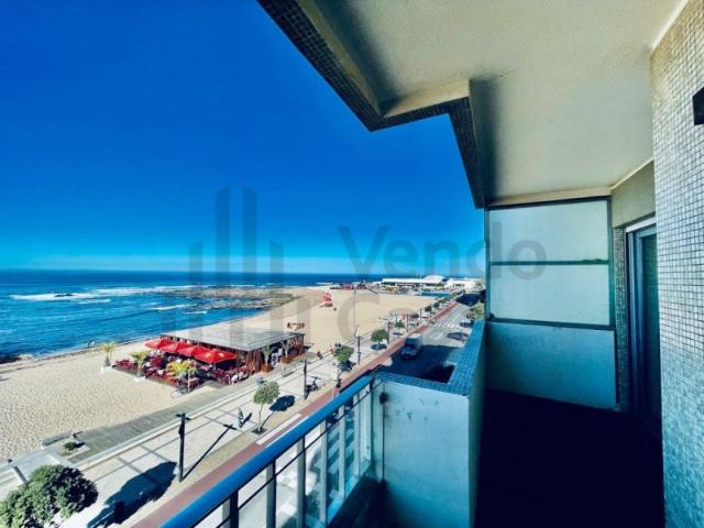 Vende se T3 Frente Mar Póvoa de Varzim