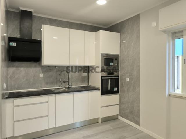 Vende se T1 Centro da Amadora