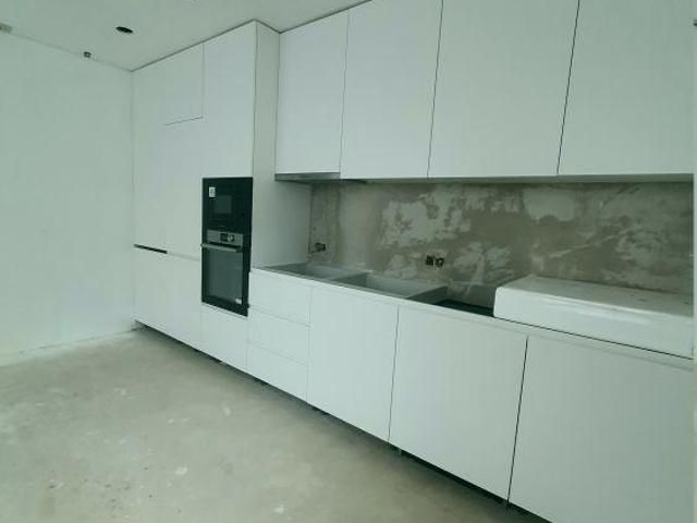 Vende se T1 Centro Espinho | 26084020835
