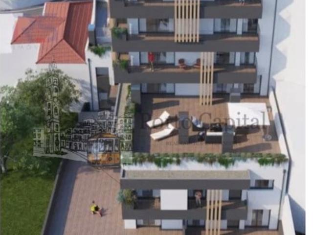 VENDE SE T2 DE LUXO COM JARDIM PRIVATIVO