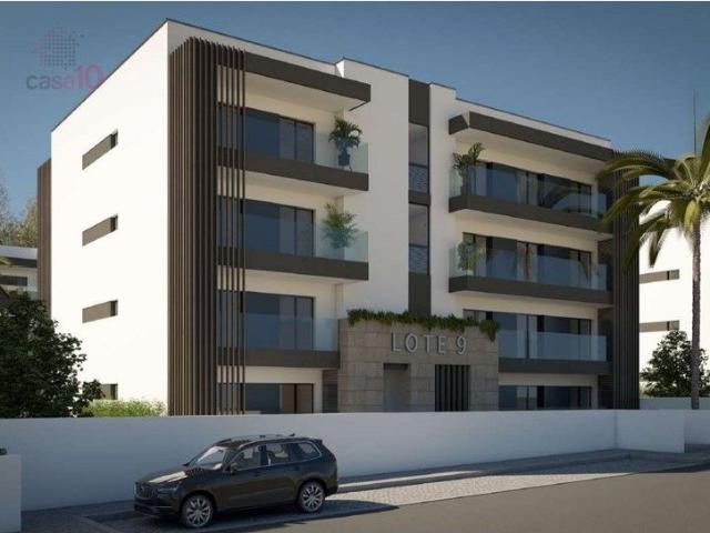 Vende se T2 em Condomnio Fechado com Piscina em Alvor
