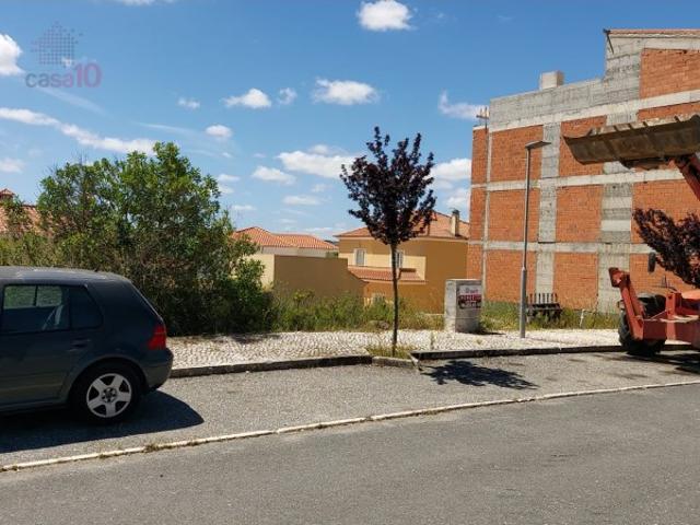 Vende se terreno para construção em Almodôvar