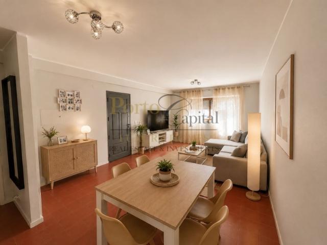 Vende se Apartamento T3 em Custóias