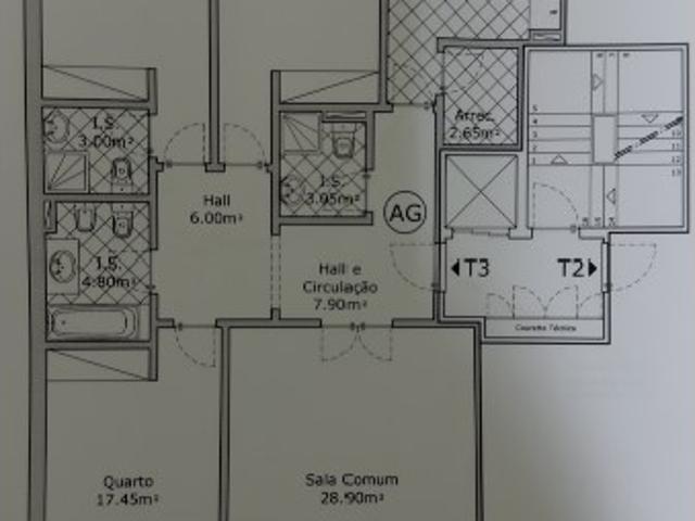 Vende se apartamento T3 seminovo em Olhão, com 157 M2 e lugar de garagem