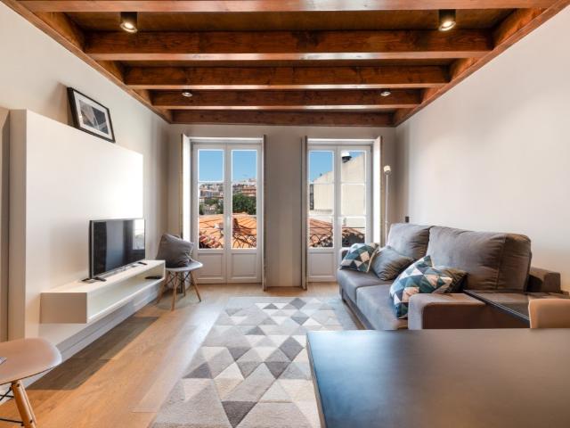 Vende Se Apartamento T1 no Cais de Gaia Mobilado, Equipado 61m² Vila Nova De Gaia Santa Marinha