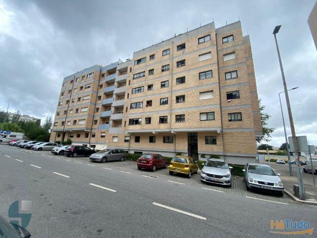 Vende se Apartamento T2+1 Águas Santas Maia | 26083615105