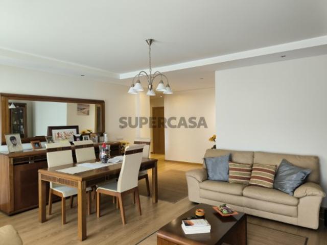 Vende se apartamento T2 em Algueirão