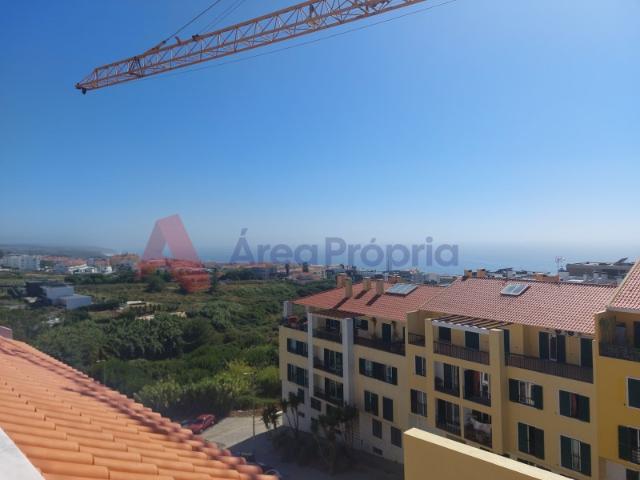 Vende se Apartamento novo T3 e Penthouse em Eiriceira, Lisboa