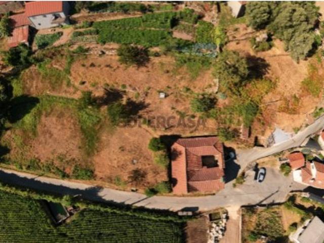 Vende se Casa Antiga Escarei Ribeira de Pena
