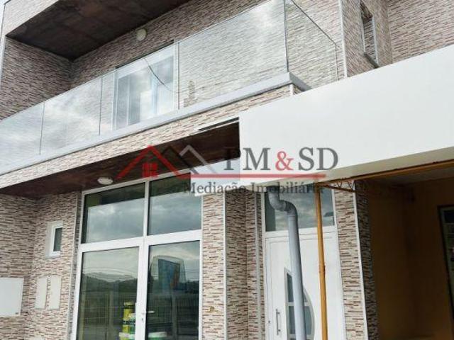 Vende se ESPAÇO COMERCIAL Alcobaça | 26084059671
