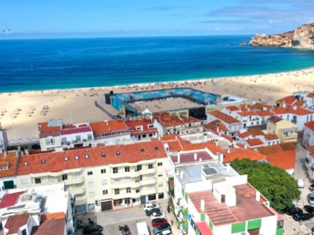 Vende se loja perto da praia