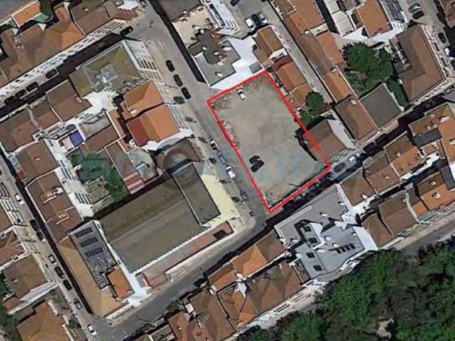 Vende se lote de terreno para construção | Barreiro em Setúbal