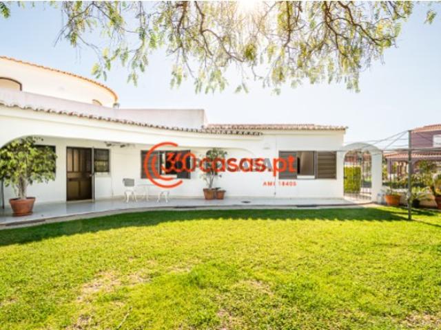 Vende se Moradia isolada no Montenegro, Faro