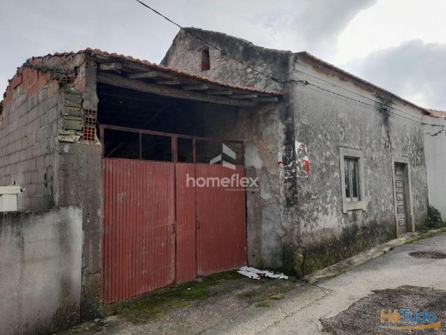 Vende se moradia para reabilitar | 26074059307