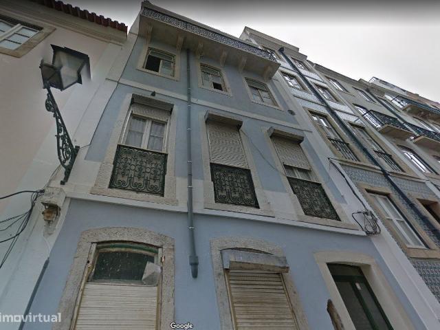 Vende se prdio em So Bento