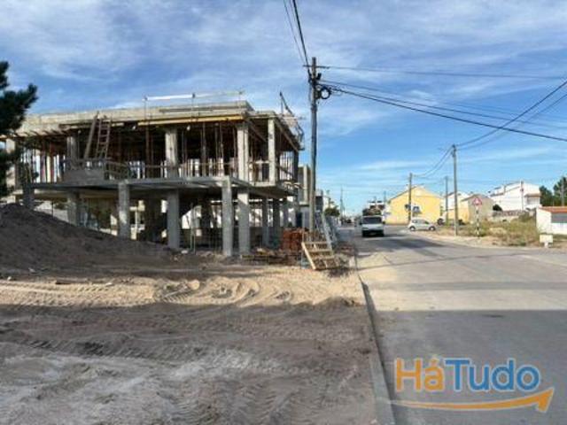 Vendem se dois lotes urbanos Quinta do Conde quatro moradias unifamiliares | 26084063310