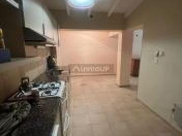 Vendemos hermosa casa reciclada en barrio Bancario