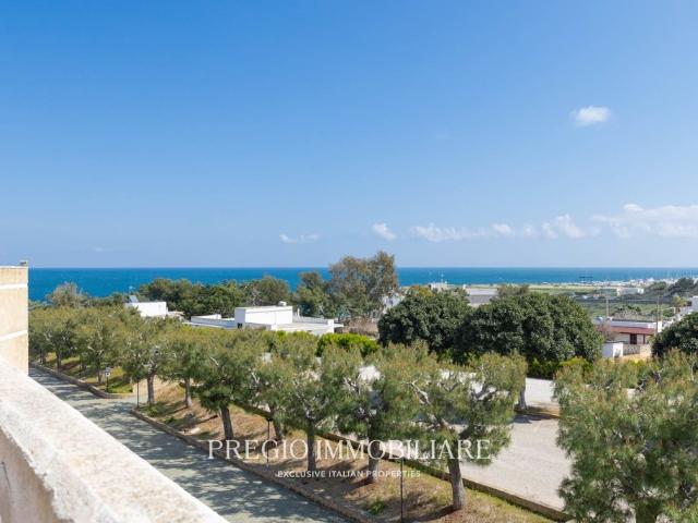 Vendesi multiproprietà a Monopoli viale Aldo Moro 4