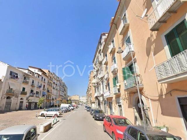 Vendesi monolocale a Castellammare di Stabia via Benedetto Brin