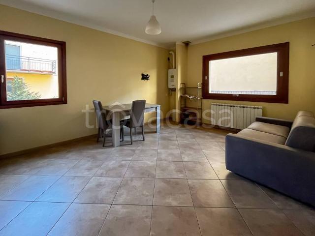 Vendesi monolocale a Corteno Golgi via Fontanella