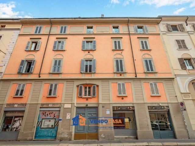Vendesi monolocale a Milano via Domenico Cirillo, 12, Arco della Pace